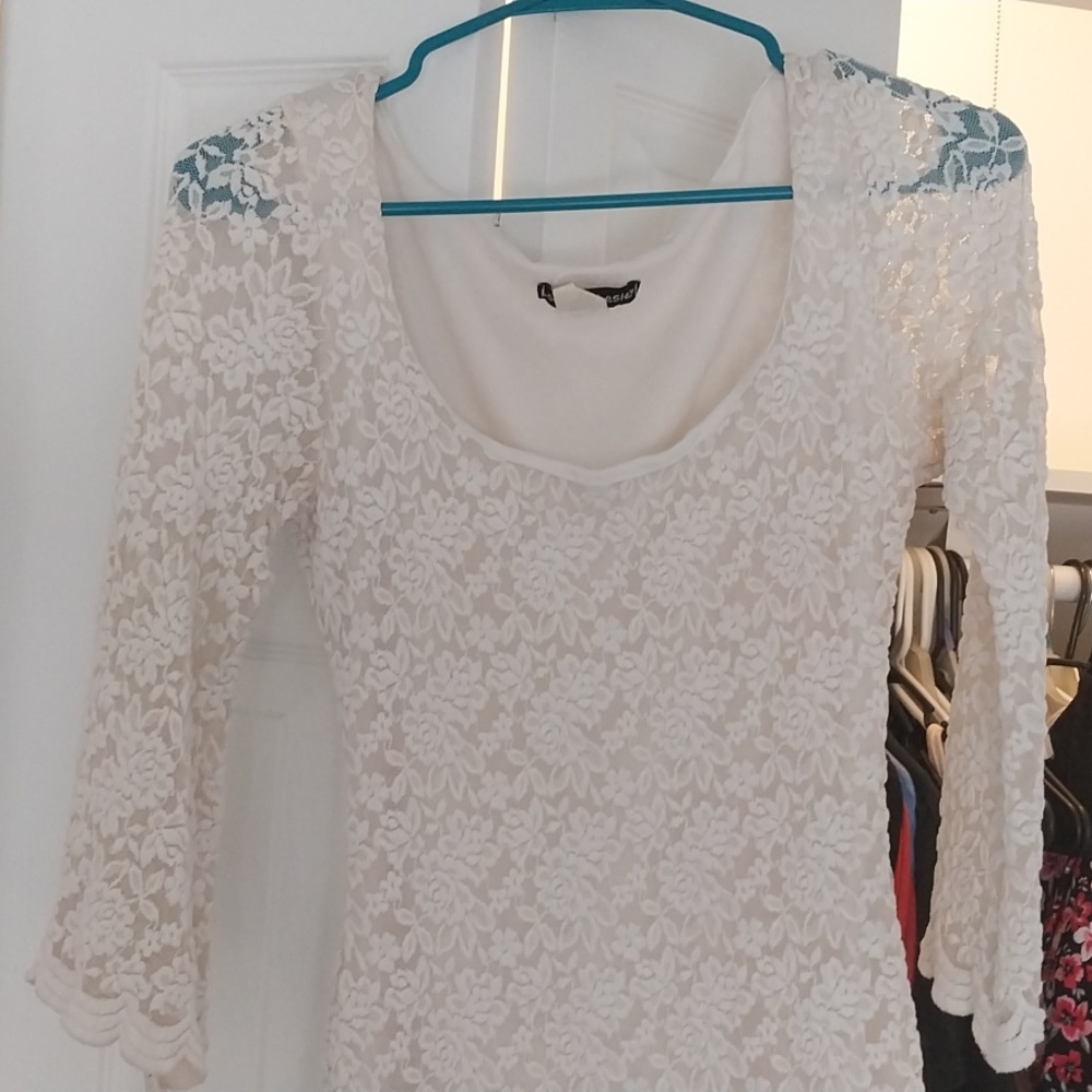 Love Chesley, Medium, white